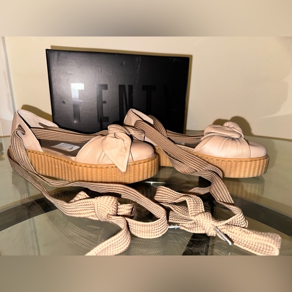 **Fenty by Rihanna Bow Creeper Sandals - Size 9** - Picture 3 of 11